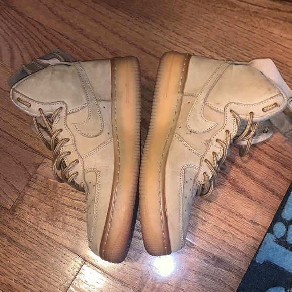 Nike Sneakers - Picture 5 of 6